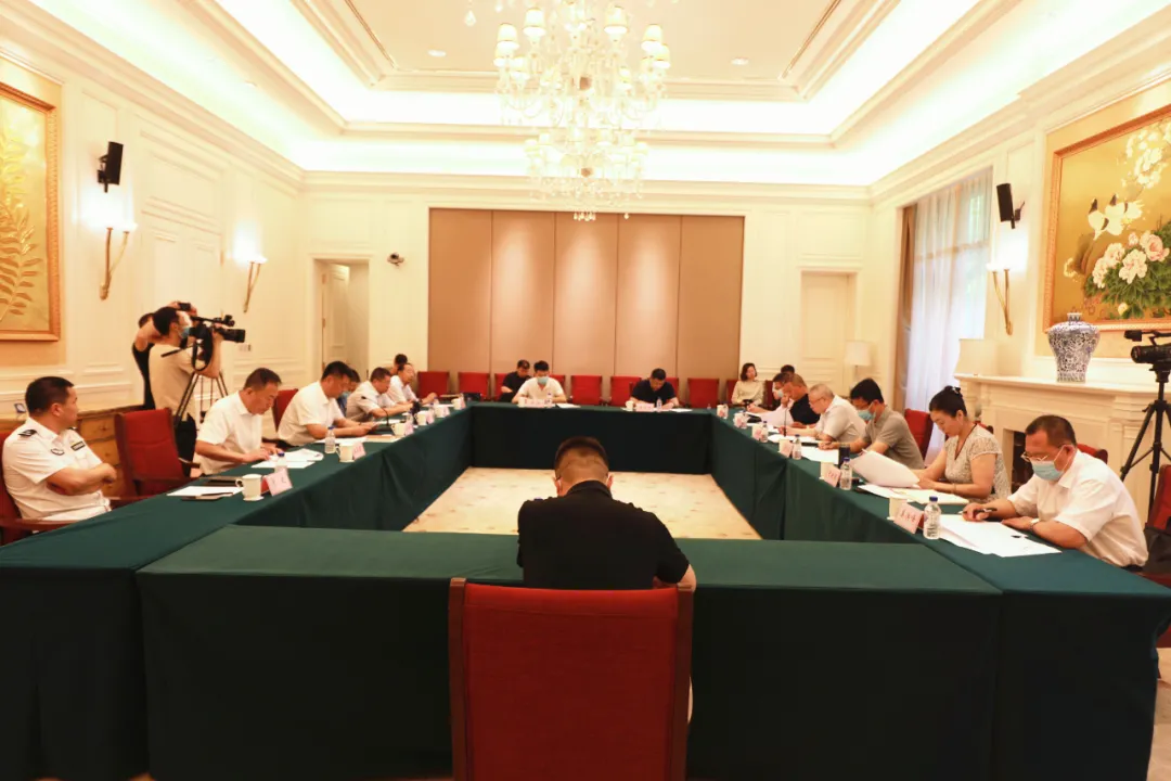 全市政法隊(duì)伍教育整頓“回頭看”工作匯報(bào)會(huì)要求 提高認(rèn)識(shí) 實(shí)事求是 密切配合