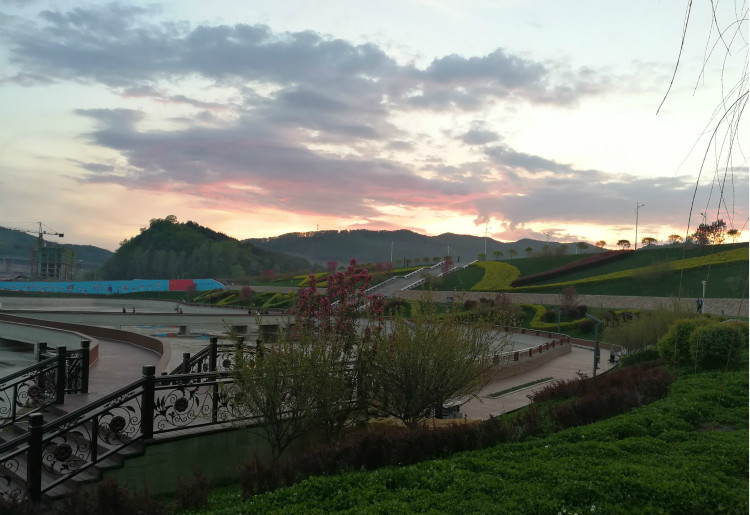 通化市全民健身中心夕陽_meitu_8.jpg